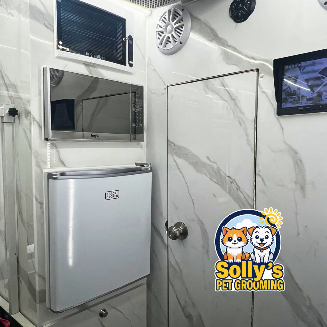 Solly's Grooming Van - View 3